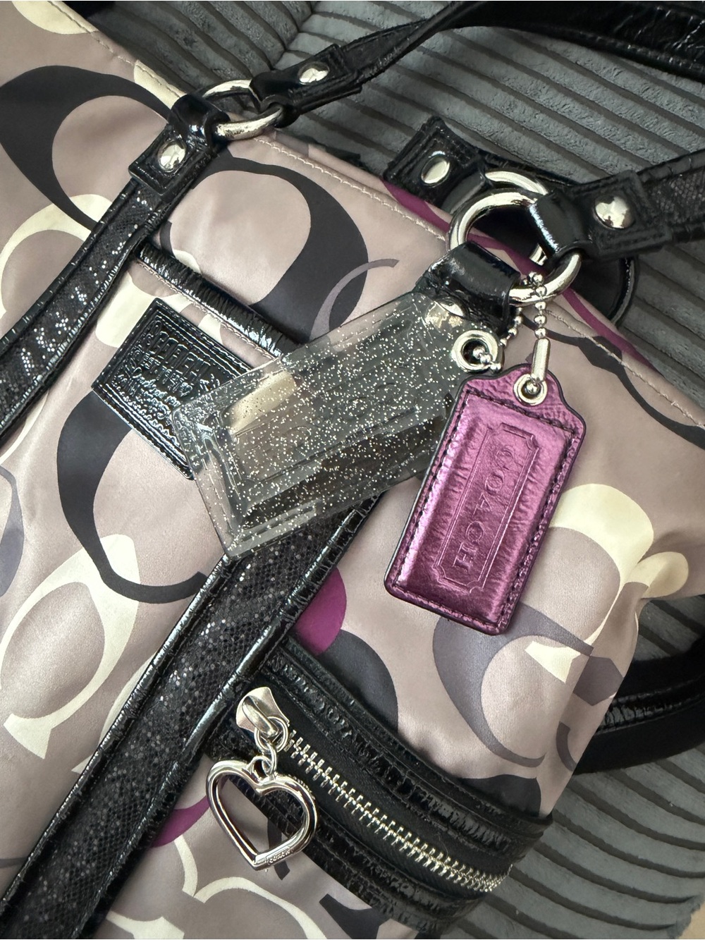 Authentic Coach F22962 Daisy Optic Print Pocket Tote Poppy w/Art C Logo - Picture 6 of 6